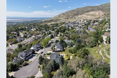 295 S 1550 E, Bountiful, UT 84010 - Photo 52