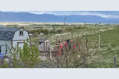 7030 W 2100 N, Petersboro, UT 84325 - Photo 14