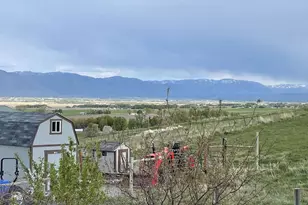 7030 W 2100 N, Petersboro, UT 84325 - Photo 14