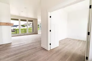 859 E 130 N, Hyde Park, UT 84318 - Photo 4