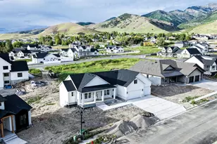 859 E 130 N, Hyde Park, UT 84318 - Photo 4