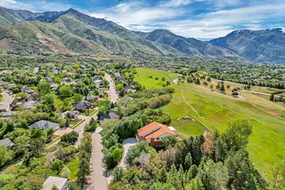 1671 Cherokee Cir, Ogden, UT 84403 - Photo 2