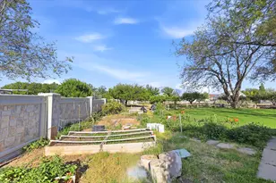10185 S Chattel Cir W, South Jordan, UT 84095 - Photo 32