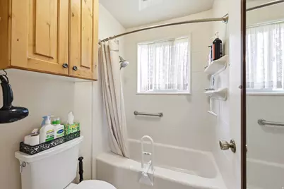 10185 S Chattel Cir W, South Jordan, UT 84095 - Photo 14