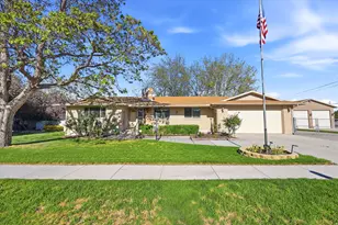 10185 S Chattel Cir W, South Jordan, UT 84095 - Photo 44