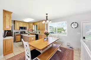 10185 S Chattel Cir W, South Jordan, UT 84095 - Photo 4