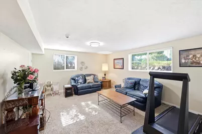 10185 S Chattel Cir W, South Jordan, UT 84095 - Photo 26