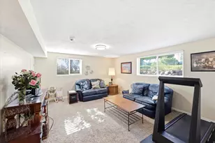 10185 S Chattel Cir W, South Jordan, UT 84095 - Photo 26