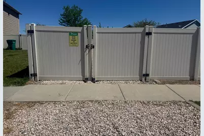 5577 S 4650 W, Hooper, UT 84315 - Photo 6