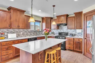 23 E Park Dr, Elk Ridge, UT 84651 - Photo 14