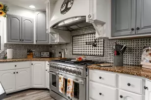 9581 E 8000 N, Lapoint, UT 84039 - Photo 8