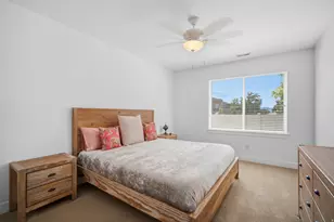 10682 S Bridlewood Ln E, Sandy, UT 84092 - Photo 20