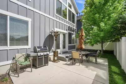 10682 S Bridlewood Ln E, Sandy, UT 84092 - Photo 24