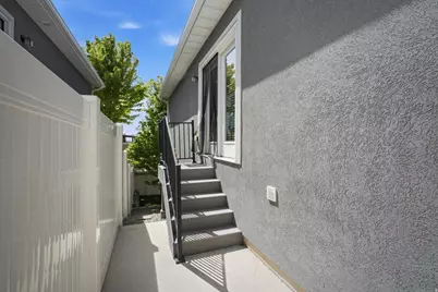 10682 S Bridlewood Ln E, Sandy, UT 84092 - Photo 28