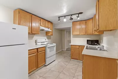 185 E 1100 S, Bountiful, UT 84010 - Photo 24