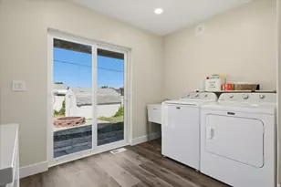 320 S 320 W, Tooele, UT 84074 - Photo 16