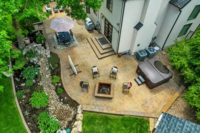 1956 E Brandon Park Pl S, Sandy, UT 84092 - Photo 2
