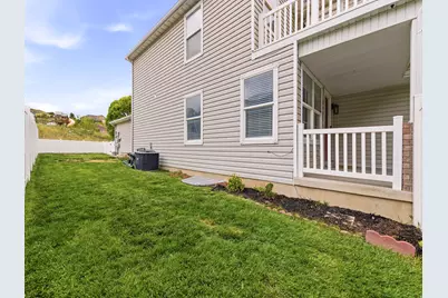 7901 N Weeping Ash Dr, Eagle Mountain, UT 84005 - Photo 24