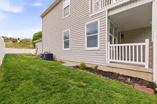 7901 N Weeping Ash Dr, Eagle Mountain, UT 84005 - Photo 24
