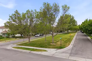 7901 N Weeping Ash Dr, Eagle Mountain, UT 84005 - Photo 26