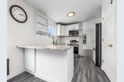7901 N Weeping Ash Dr, Eagle Mountain, UT 84005 - Photo 6