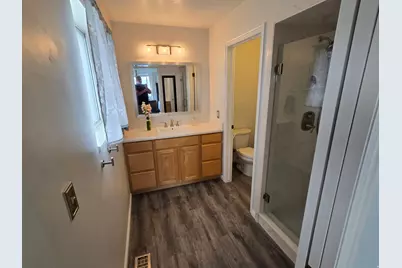 1263 E Grayson Ct S, Sandy, UT 84094 - Photo 10