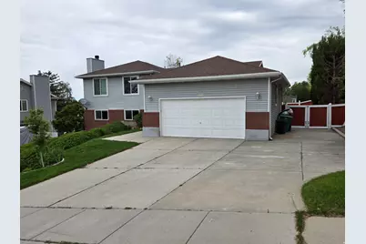 1263 E Grayson Ct S, Sandy, UT 84094 - Photo 2