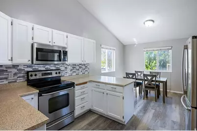 107 N Crystal Bay Dr W, Stansbury Park, UT 84074 - Photo 10