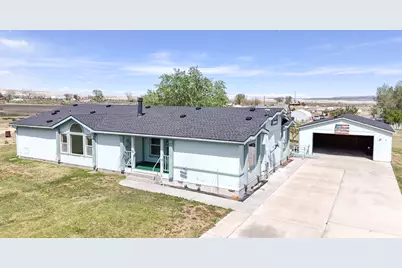 141 S 100 E, Emery, UT 84522 - Photo 1
