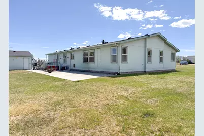 141 S 100 E, Emery, UT 84522 - Photo 14