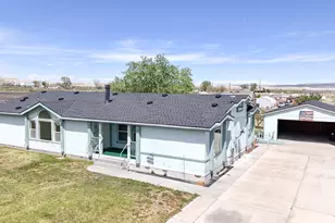 141 S 100 E, Emery, UT 84522 - Photo 2