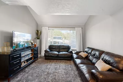 675 S Main St, Pleasant Grove, UT 84062 - Photo 4