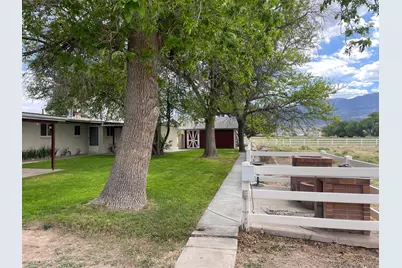 438 E Main St, Elsinore, UT 84724 - Photo 8