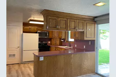 438 E Main St, Elsinore, UT 84724 - Photo 16