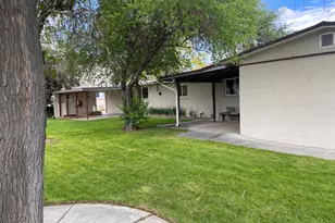 438 E Main St, Elsinore, UT 84724 - Photo 6