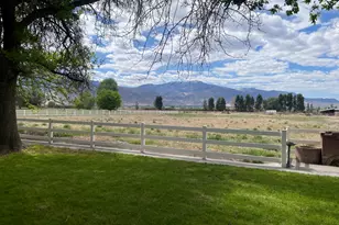 438 E Main St, Elsinore, UT 84724 - Photo 10