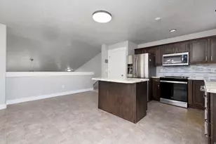 12717 S Diamondback Dr, Riverton, UT 84096 - Photo 12