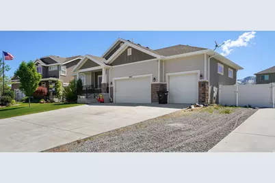6062 N Spring St, Stansbury Park, UT 84074 - Photo 4