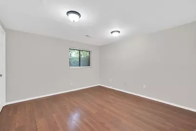 1126 N 1000 E, Layton, UT 84040 - Photo 20