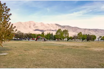 4370 N Angies Aly, Eagle Mountain, UT 84005 - Photo 38