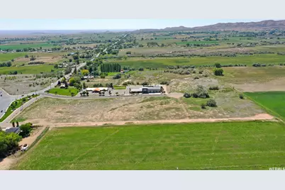 3000 S 1500 E, Vernal, UT 84078 - Photo 2