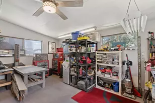 7431 S 2040 E, Cottonwood Heights, UT 84121 - Photo 38