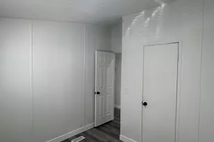 829 W Mount Tuscarora Dr S, Taylorsville, UT 84123 - Photo 10