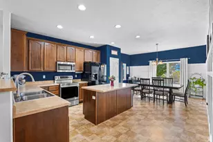 7092 N Cherokee St, Eagle Mountain, UT 84005 - Photo 4