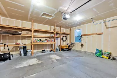2855 Fowler Ave, Ogden, UT 84403 - Photo 10