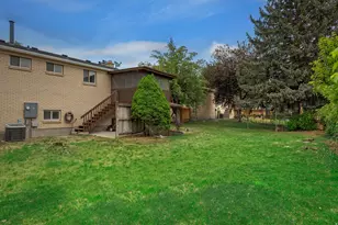 1722 E Kimsbrough Rd S, Sandy, UT 84092 - Photo 28