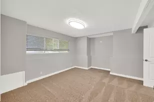 5568 W Golden Gate Cir S, West Jordan, UT 84081 - Photo 18