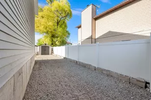 5568 W Golden Gate Cir S, West Jordan, UT 84081 - Photo 28