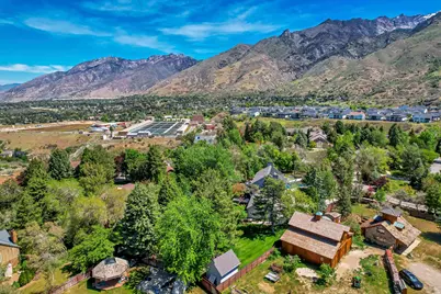 23 E Altawood Ln S, Sandy, UT 84092 - Photo 130