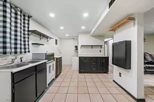 3286 W 4795 S, Taylorsville, UT 84129 - Photo 14